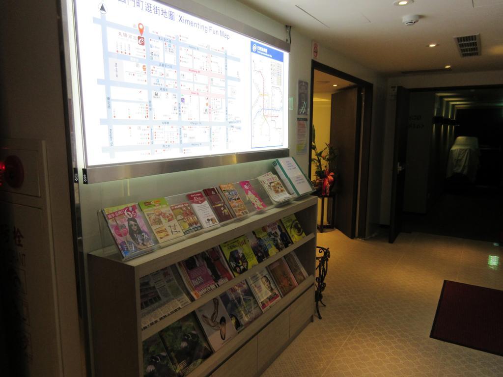 E-House Hotel Taipei Bagian luar foto