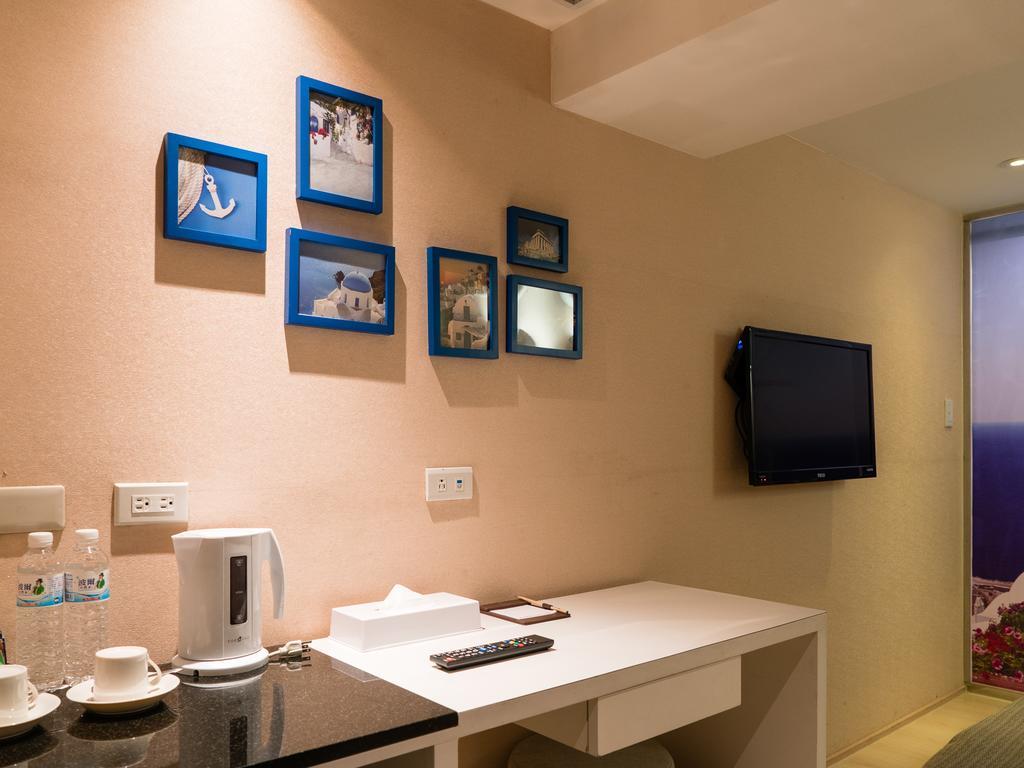 E-House Hotel Taipei Bagian luar foto