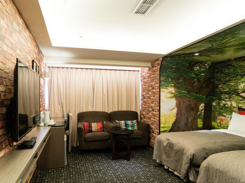 E-House Hotel Taipei Bagian luar foto