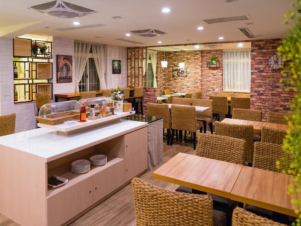 E-House Hotel Taipei Bagian luar foto