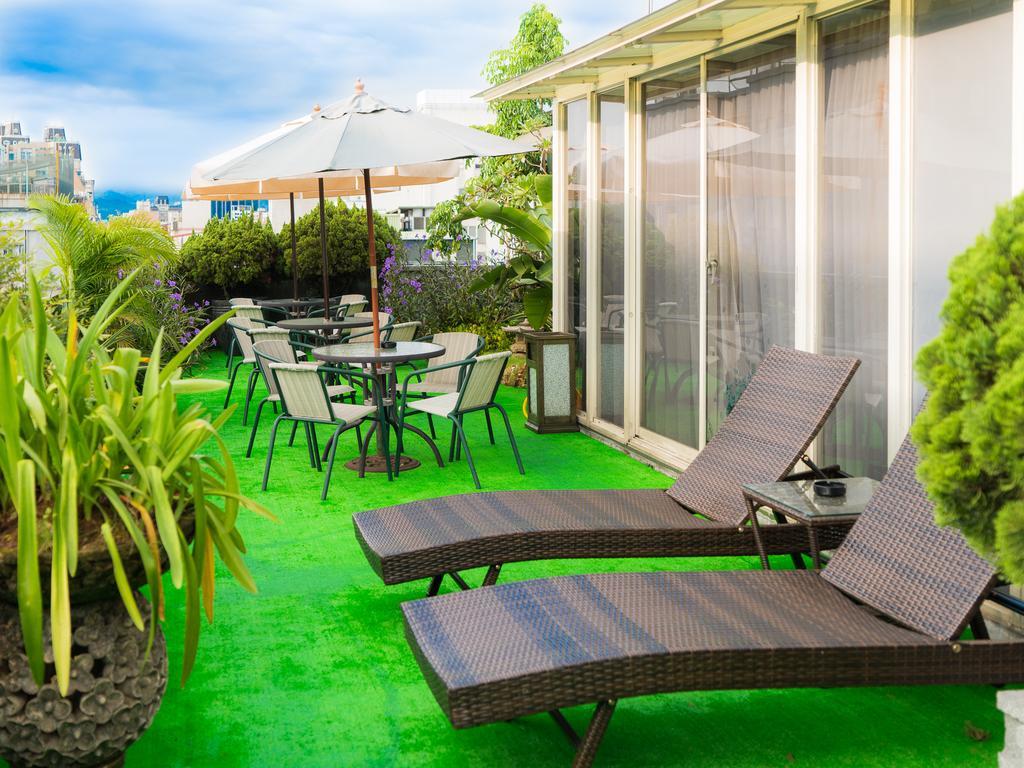 E-House Hotel Taipei Bagian luar foto